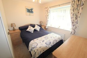 Double Bedroom - click for photo gallery